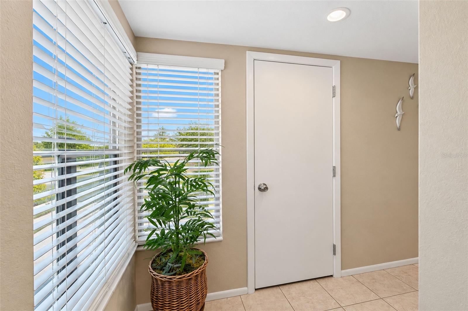 2950 N BEACH ROAD A321, ENGLEWOOD, FL, 34223 1 2950 N BEACH ROAD A321