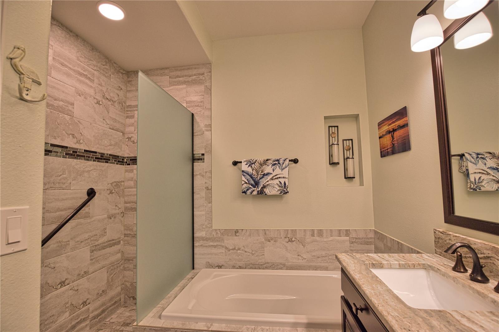 CHE VISTA CONDO - Residential Lease