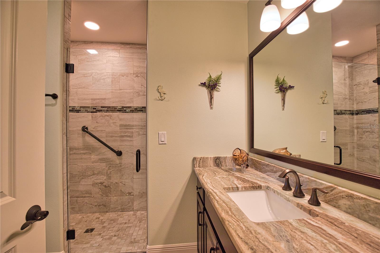 CHE VISTA CONDO - Residential Lease