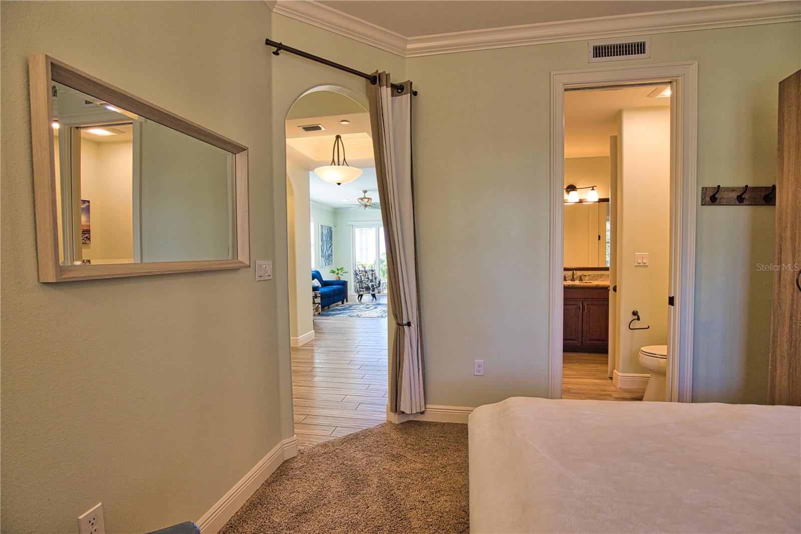 CHE VISTA CONDO - Residential Lease