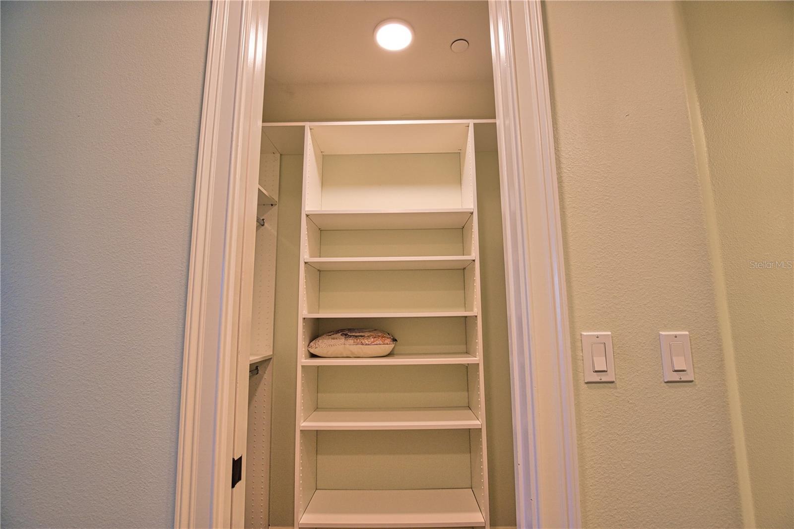 CHE VISTA CONDO - Residential Lease