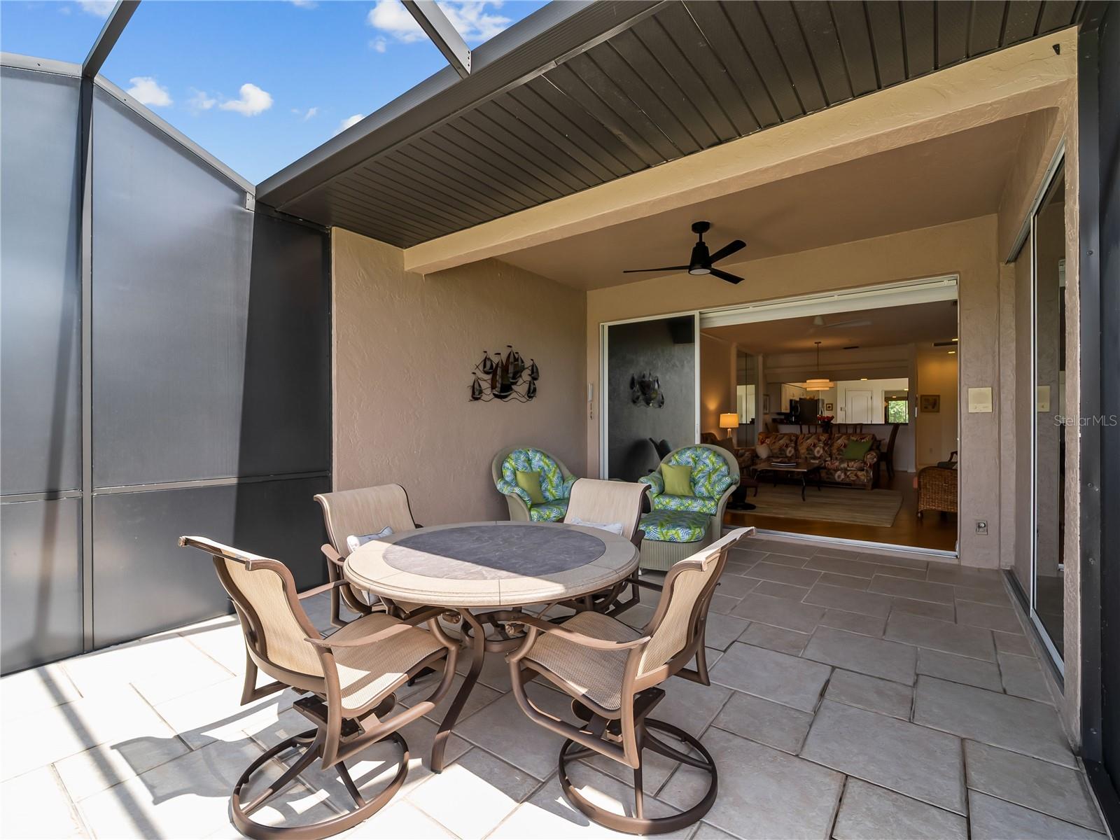 HERITAGE OAKS GOLF & COUNTRY CLUB - Residential