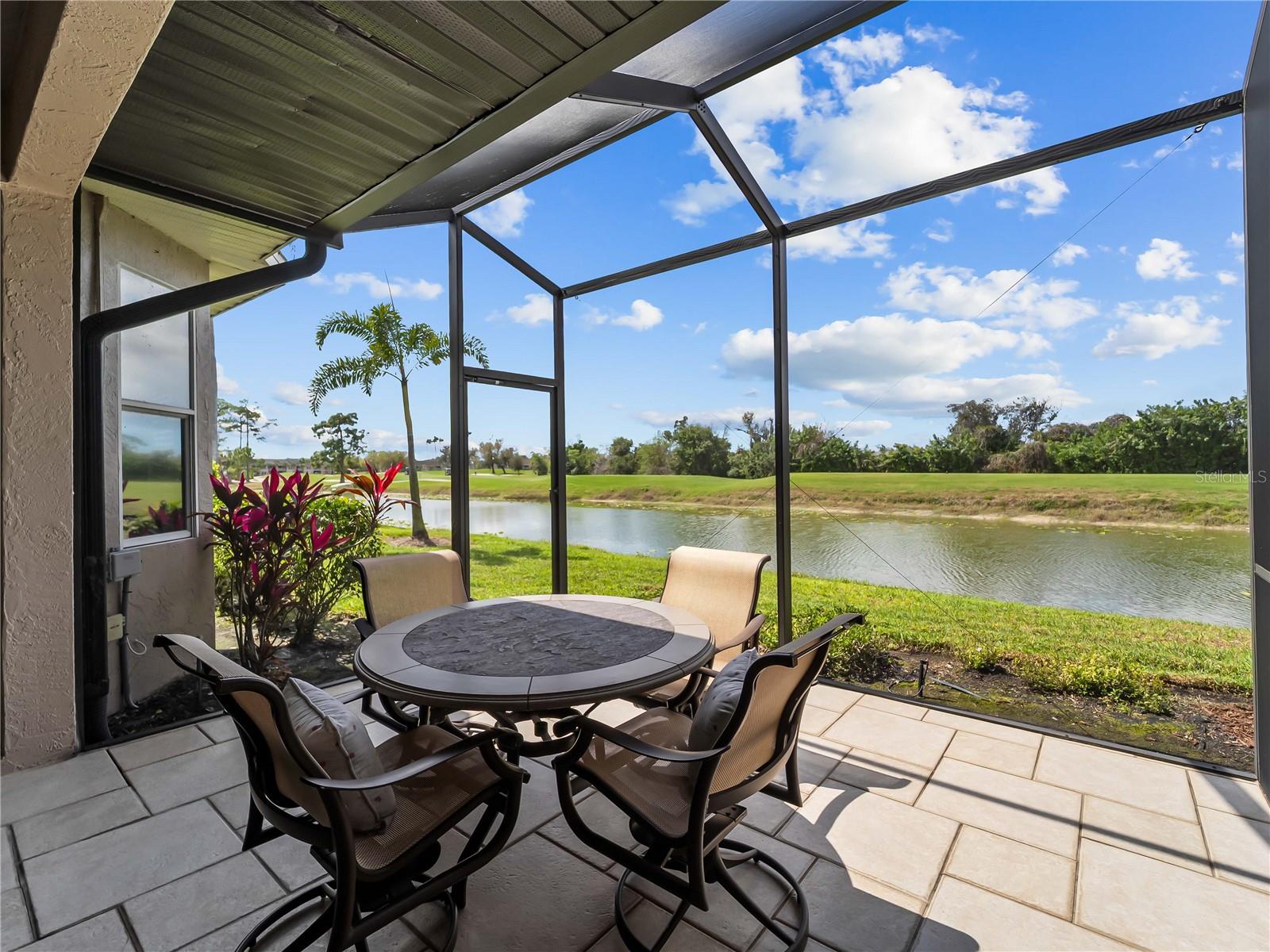 HERITAGE OAKS GOLF & COUNTRY CLUB - Residential