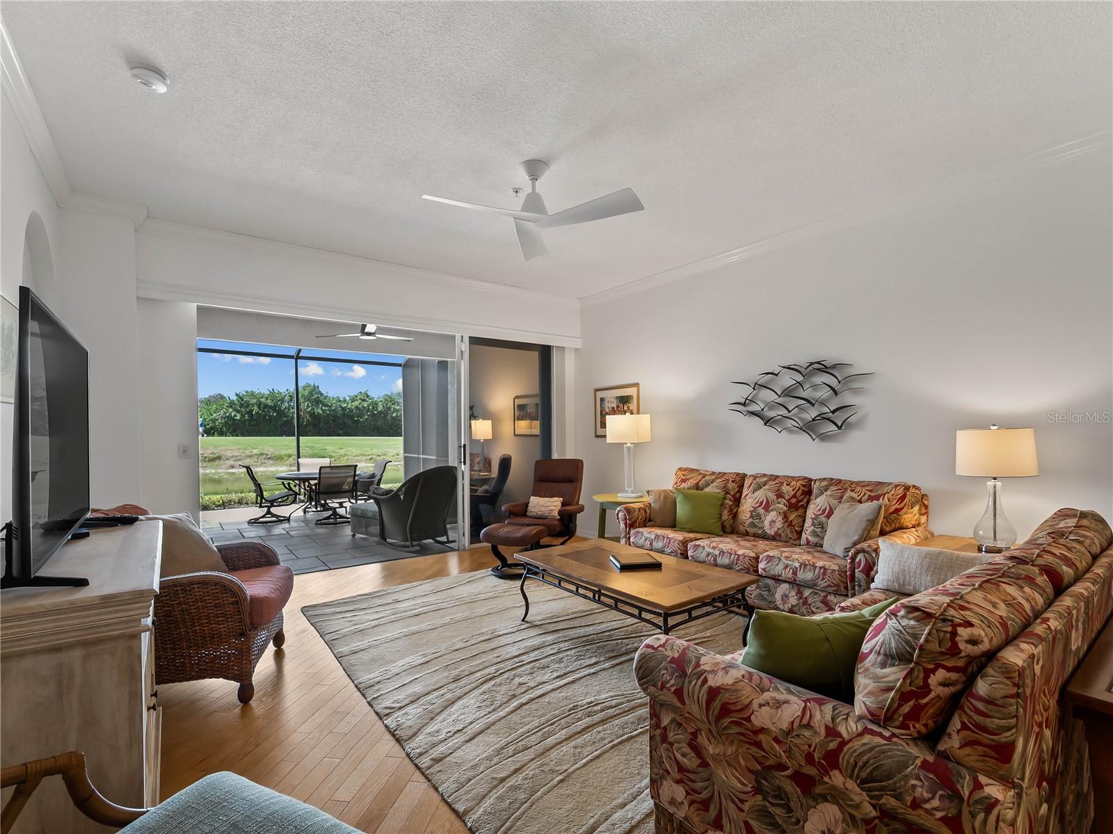 HERITAGE OAKS GOLF & COUNTRY CLUB - Residential