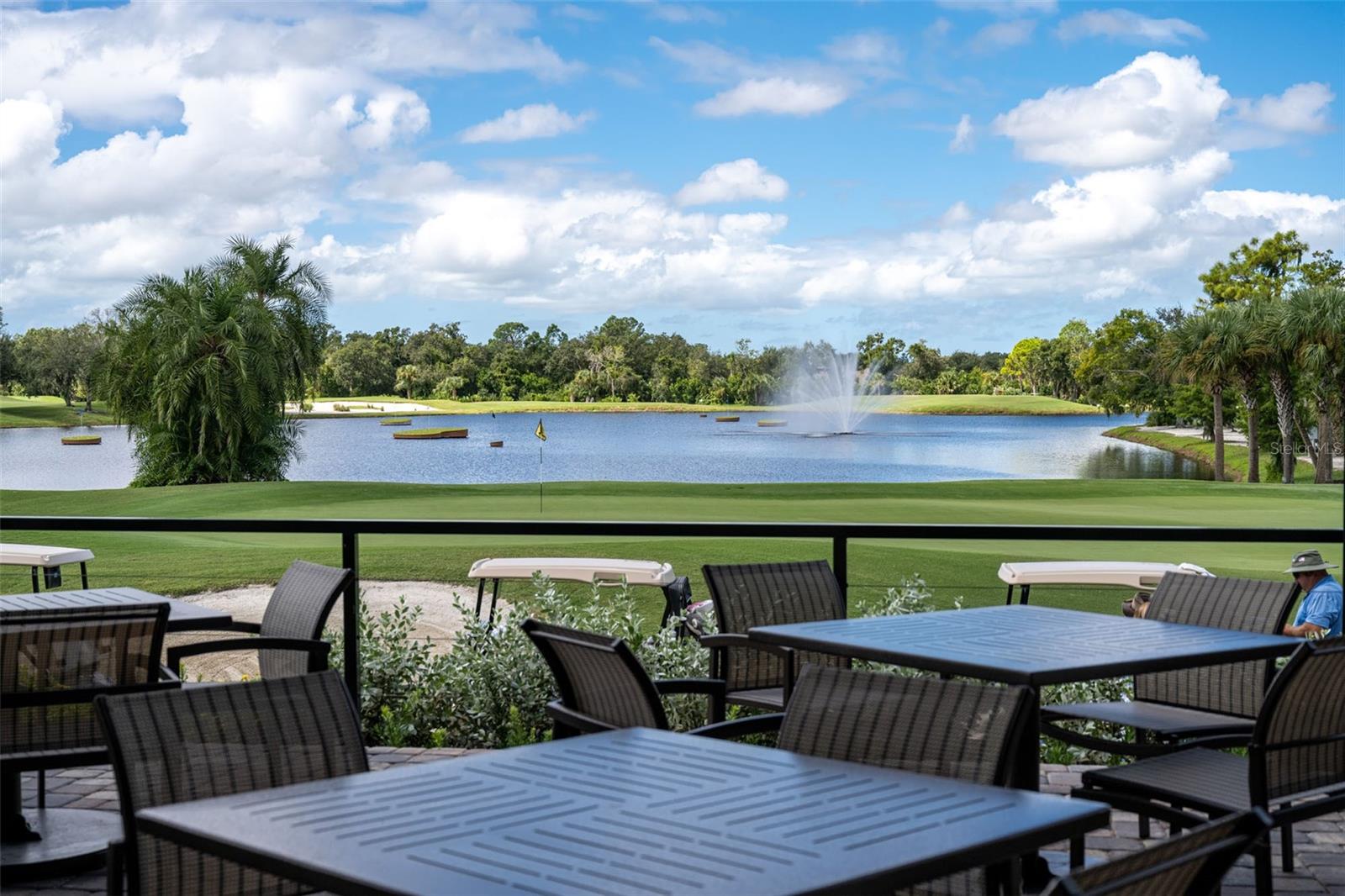 HERITAGE OAKS GOLF & COUNTRY CLUB - Residential