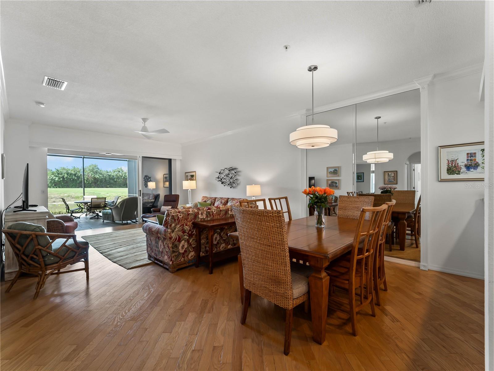 HERITAGE OAKS GOLF & COUNTRY CLUB - Residential