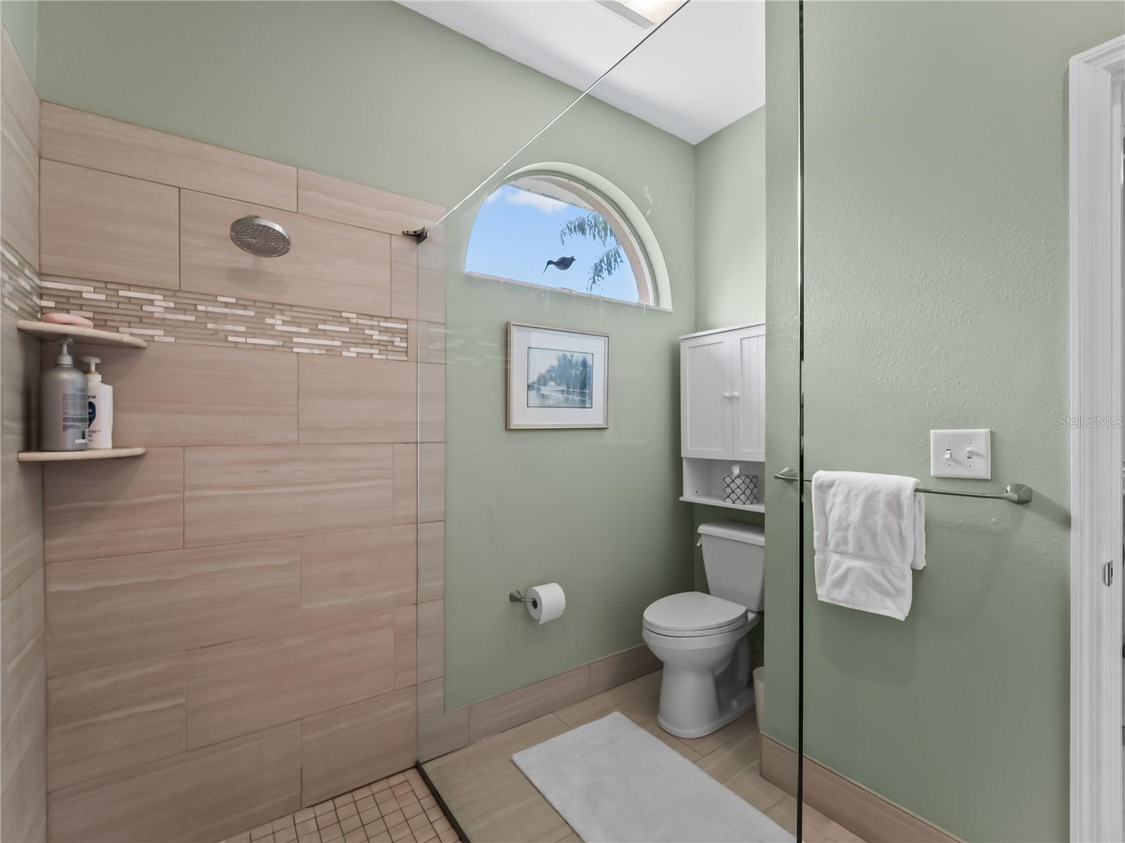 HERITAGE OAKS GOLF & COUNTRY CLUB - Residential