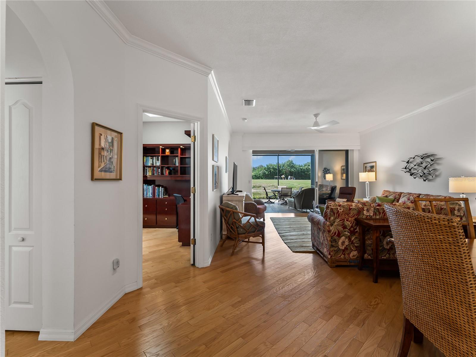 HERITAGE OAKS GOLF & COUNTRY CLUB - Residential