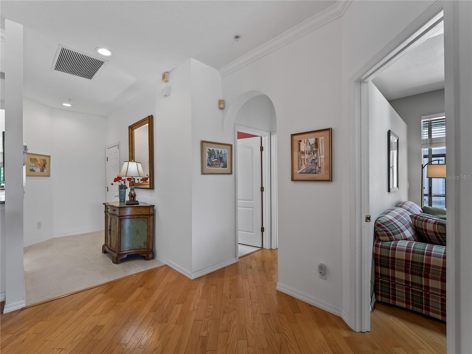 HERITAGE OAKS GOLF & COUNTRY CLUB - Residential