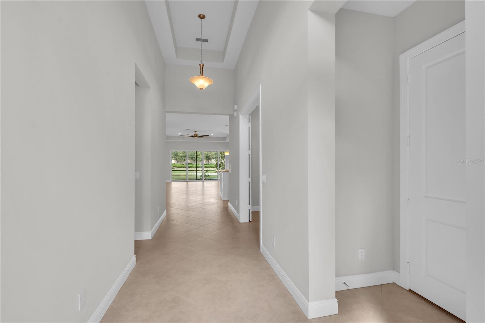 VALENCIA LAKES - Residential