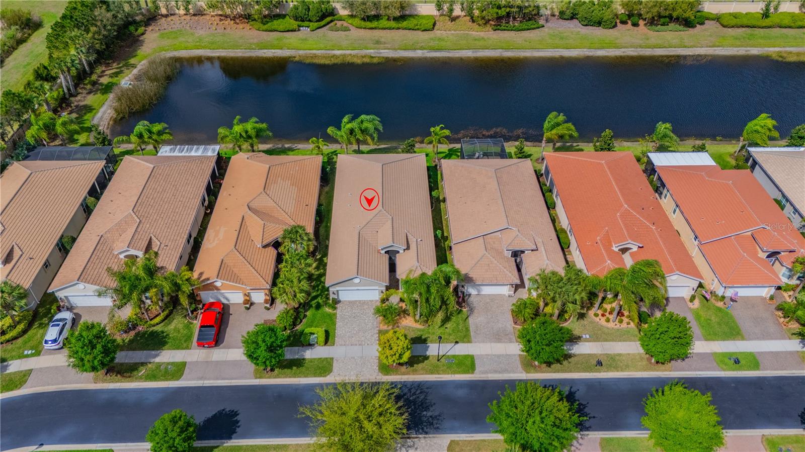 VALENCIA LAKES - Residential