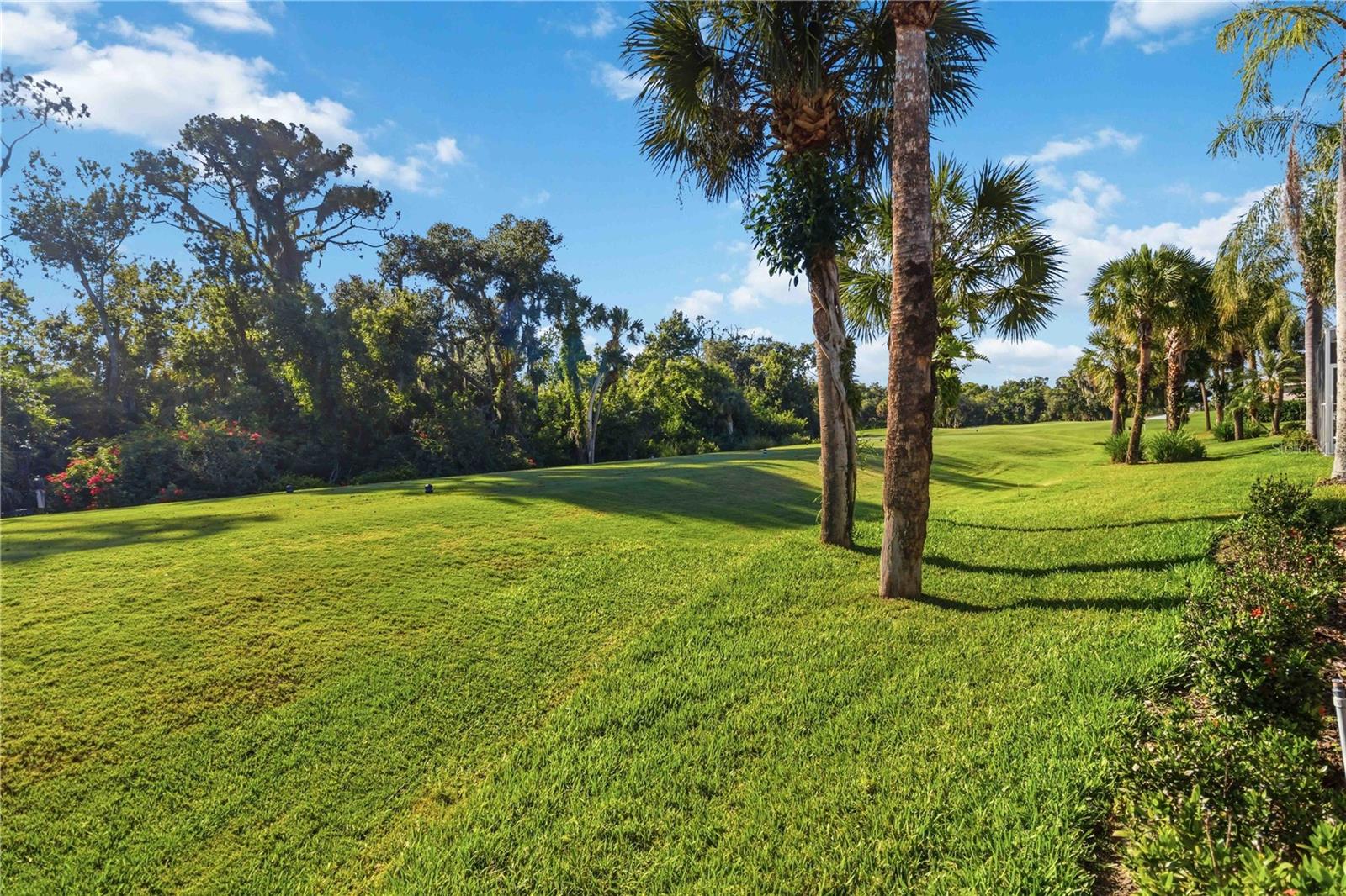 HERITAGE OAKS GOLF & COUNTRY CLUB - Residential