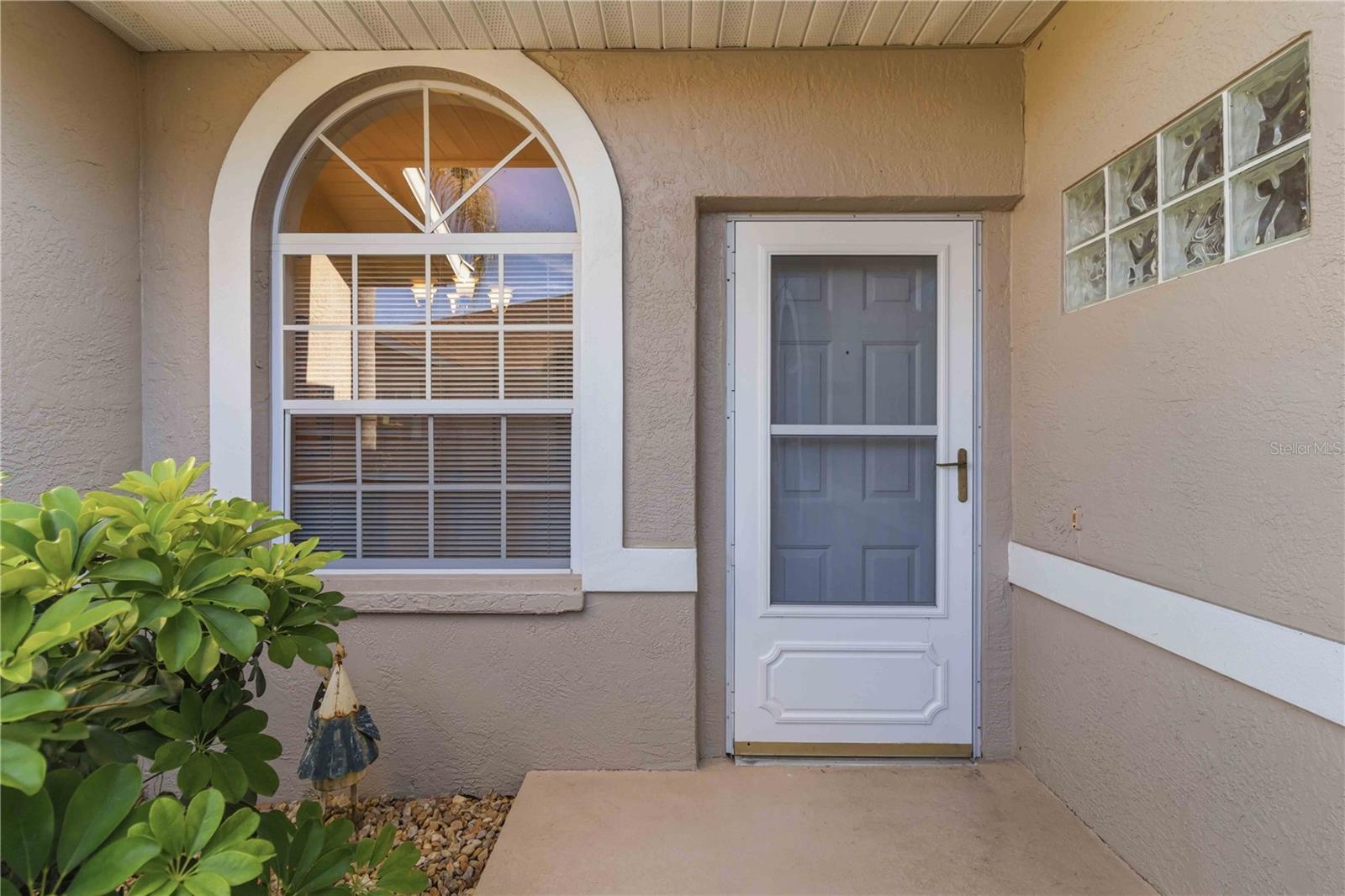 HERITAGE OAKS GOLF & COUNTRY CLUB - Residential