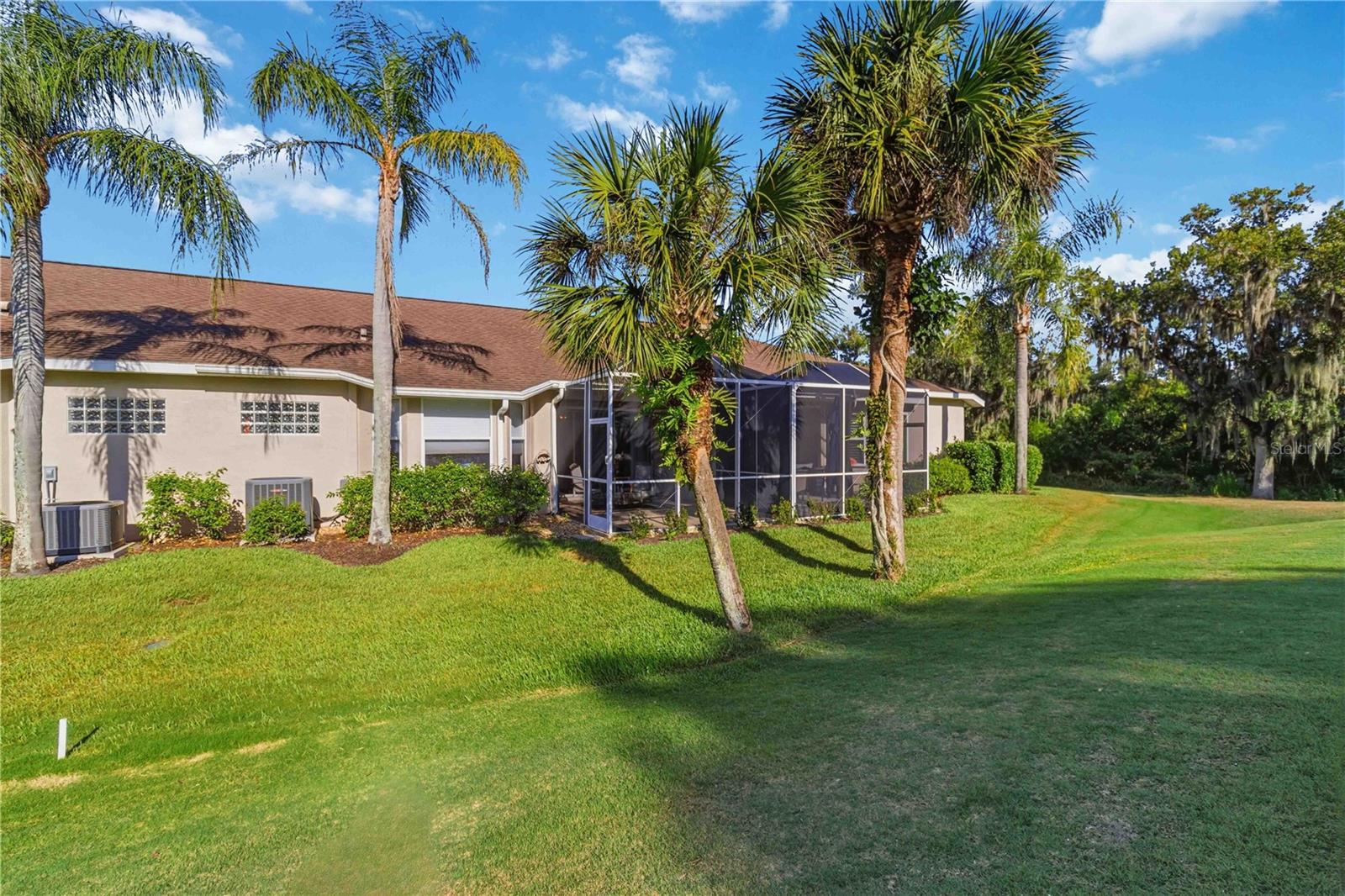 HERITAGE OAKS GOLF & COUNTRY CLUB - Residential