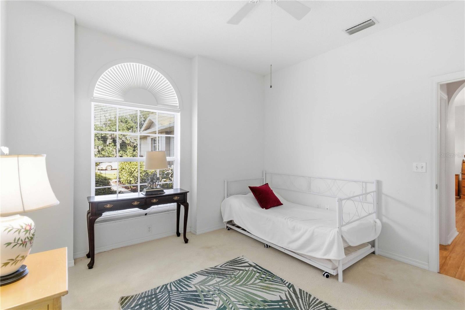 HERITAGE OAKS GOLF & COUNTRY CLUB - Residential