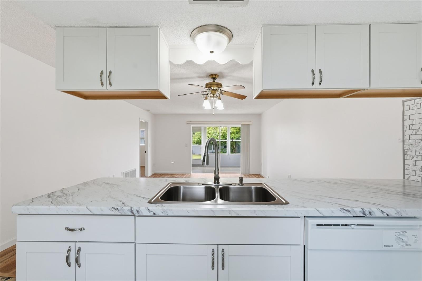 VILLAGE WOODS CONDO PH 02 - Residential