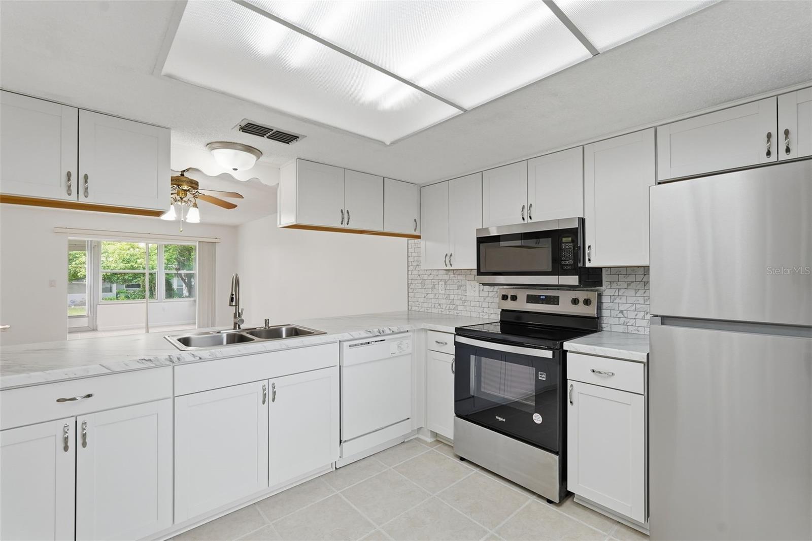 VILLAGE WOODS CONDO PH 02 - Residential