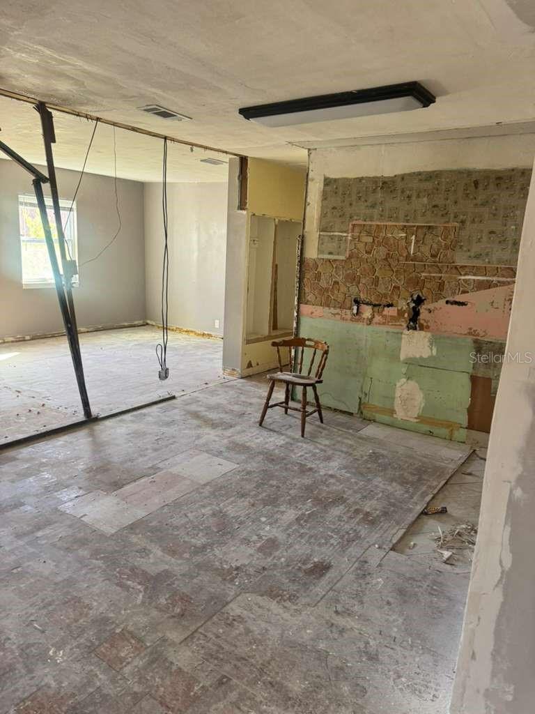 MAC JOHN - Residential