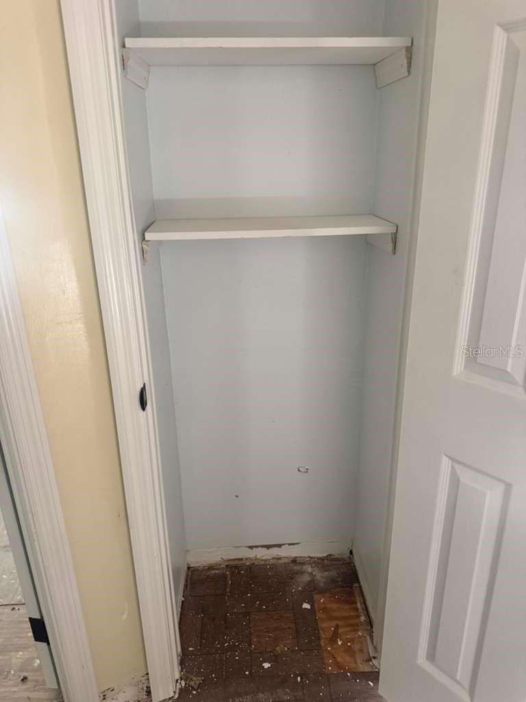 MAC JOHN - Residential