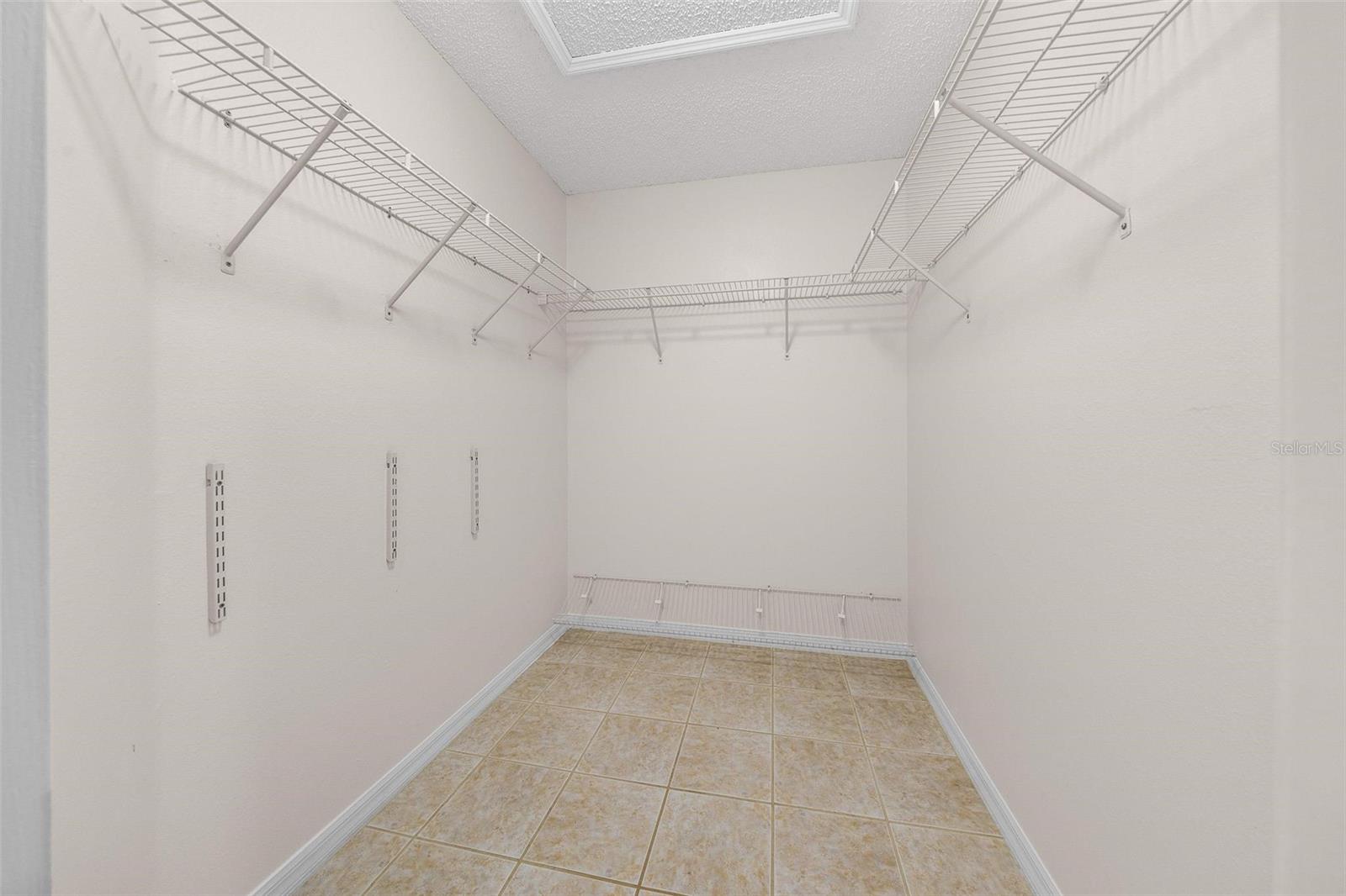 FRUITLAND PARK - Residential