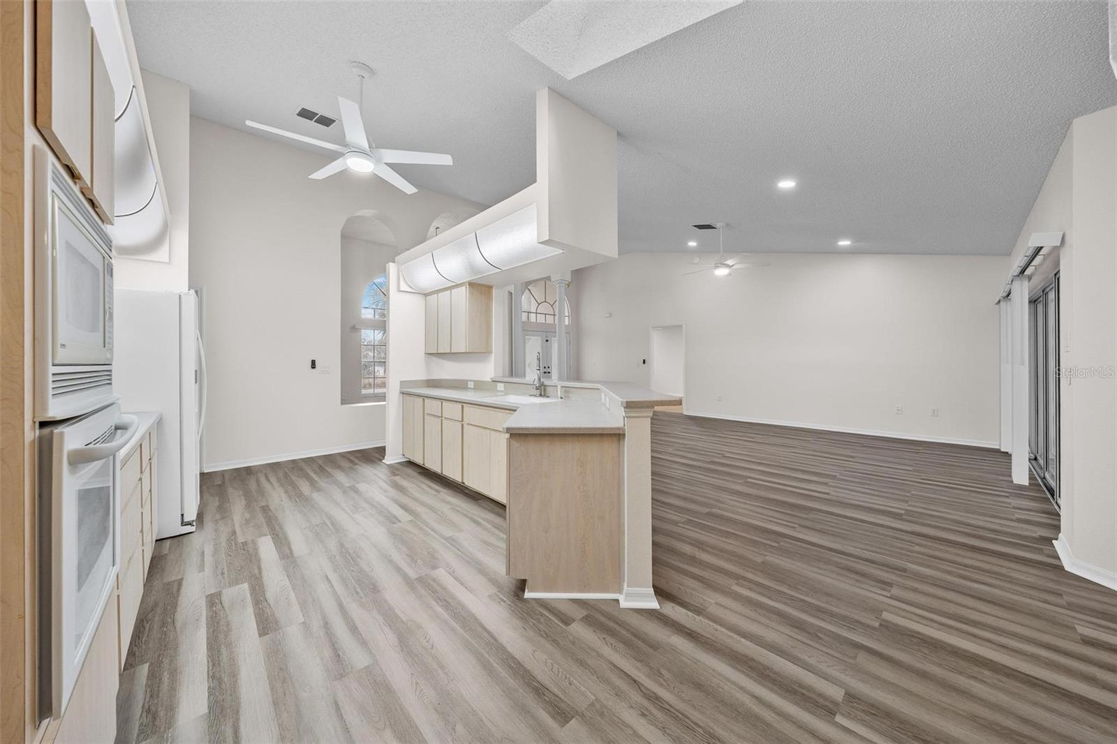 FRUITLAND PARK - Residential