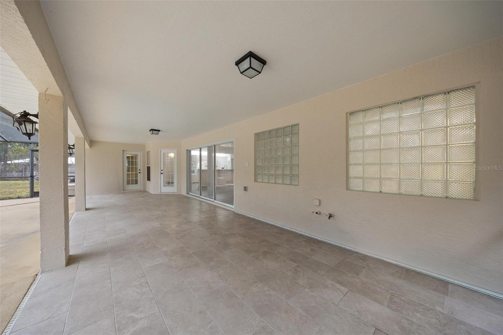 FRUITLAND PARK - Residential