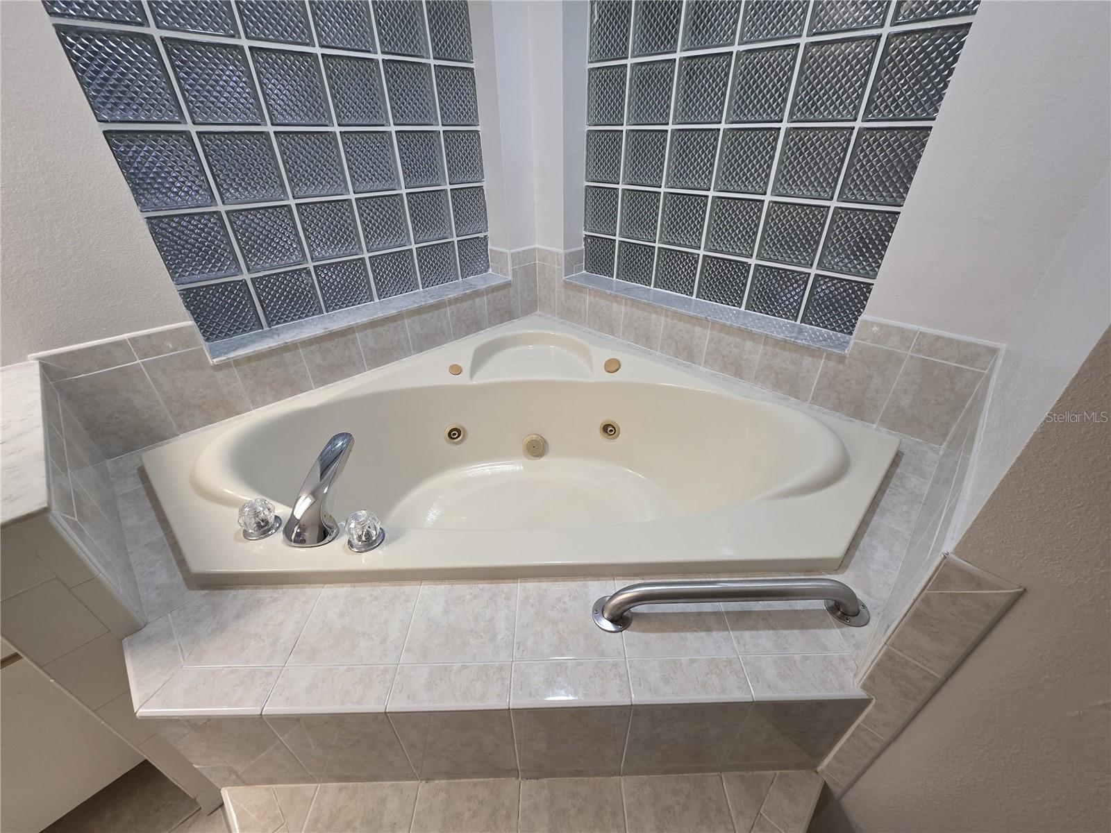 FRUITLAND PARK - Residential