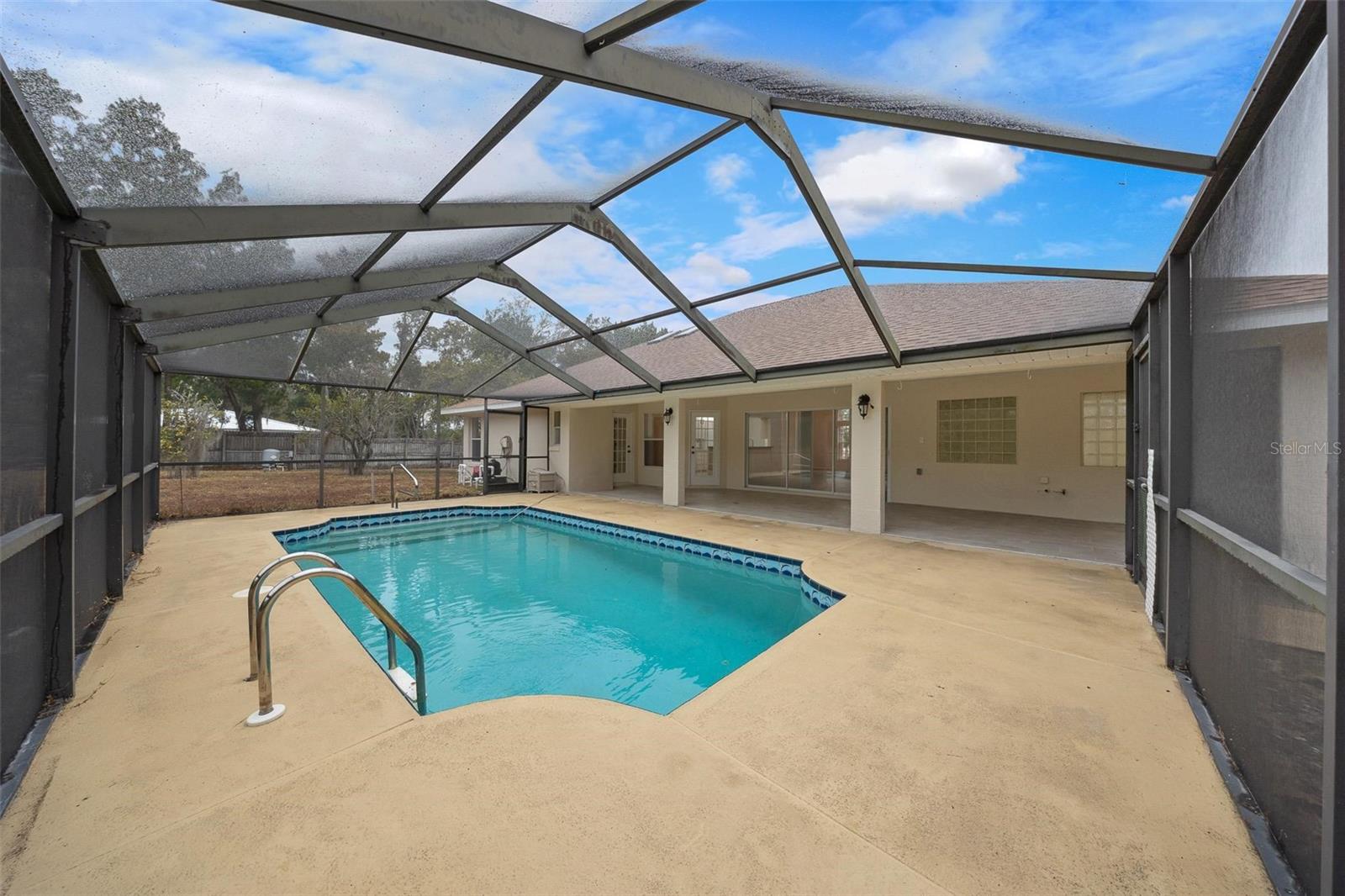 FRUITLAND PARK - Residential