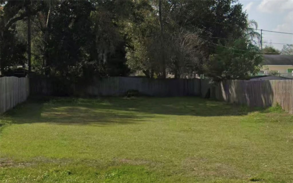 Photo of 1412 Vermont Avenue, Saint Cloud, FL 34769 (MLS # S5081147)