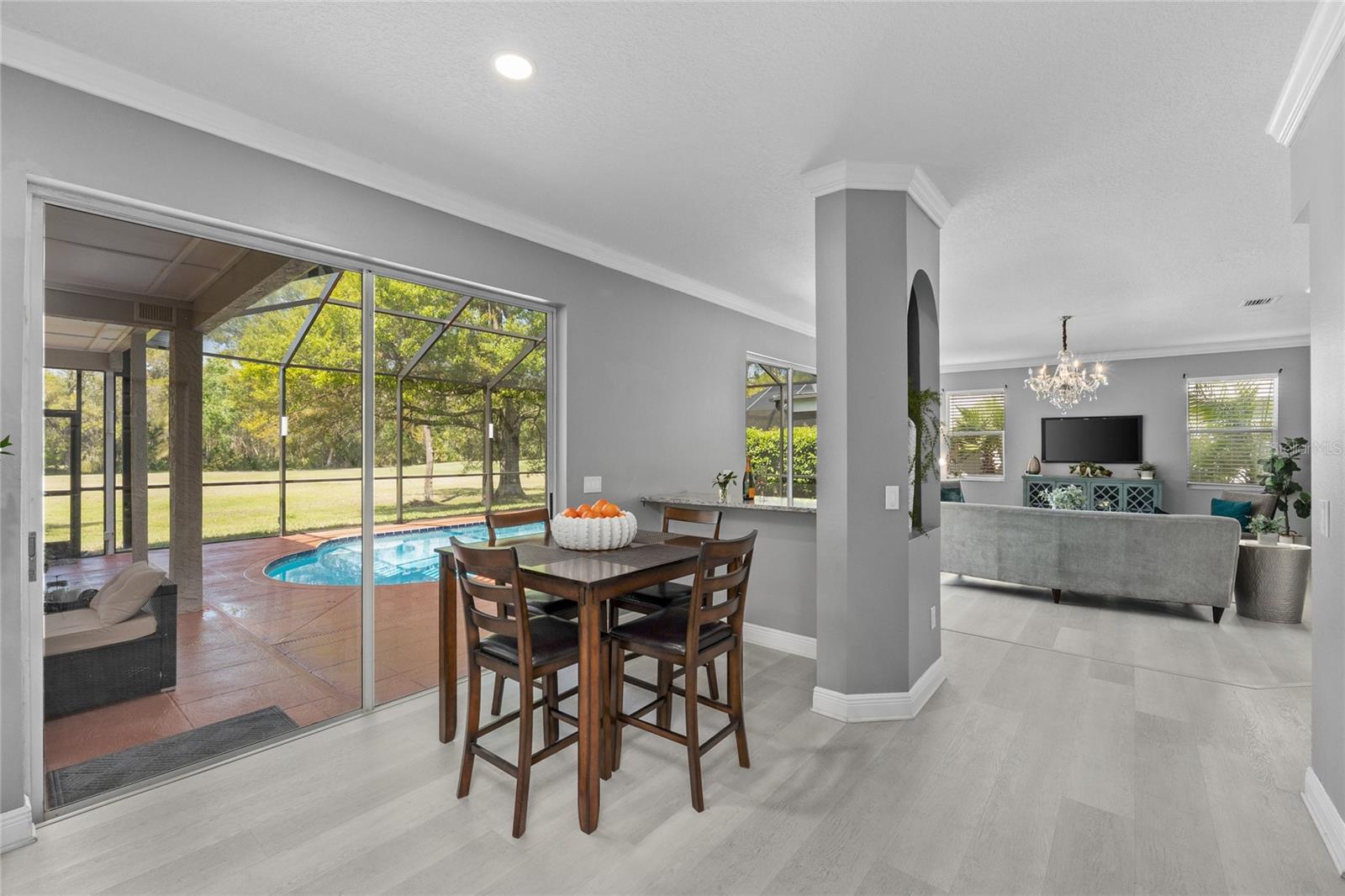 WINDSOR PARK AT THE EAGLES-FI - Residential