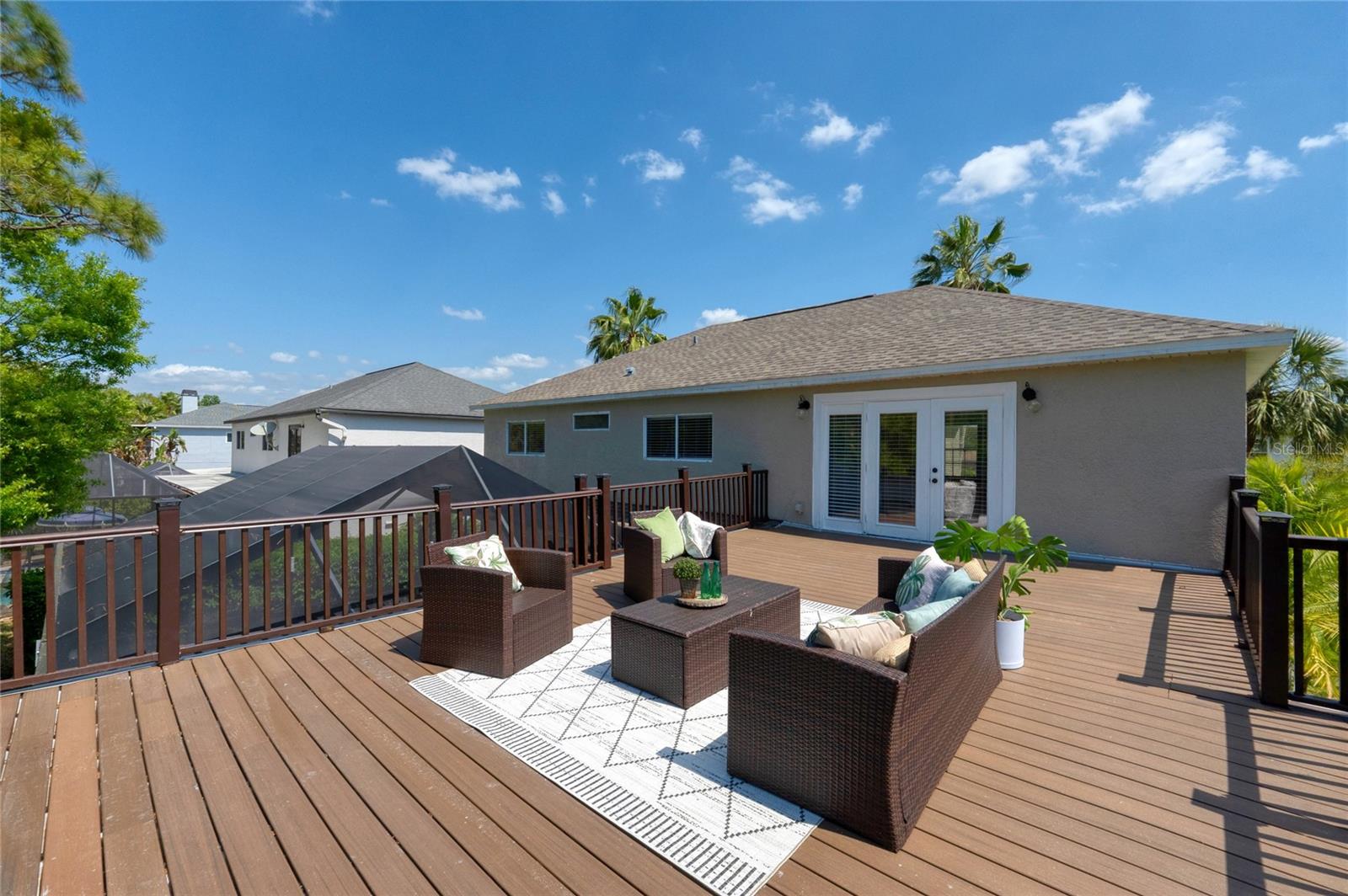 WINDSOR PARK AT THE EAGLES-FI - Residential