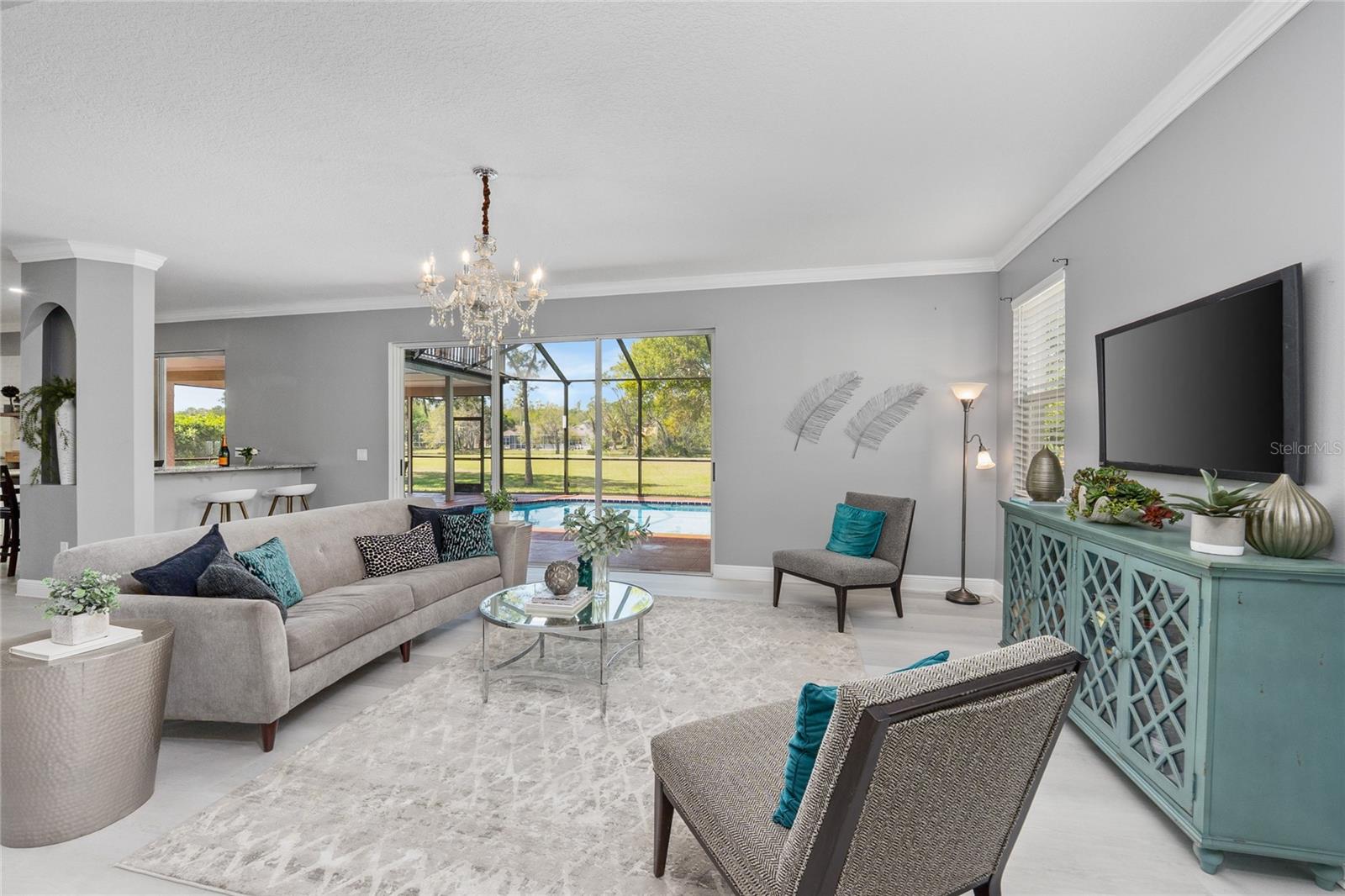 WINDSOR PARK AT THE EAGLES-FI - Residential