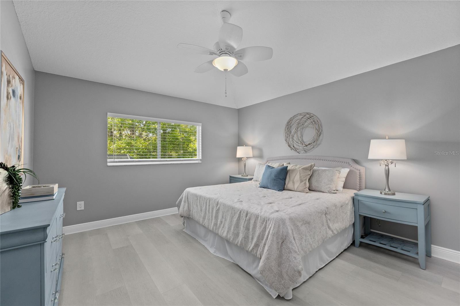 WINDSOR PARK AT THE EAGLES-FI - Residential