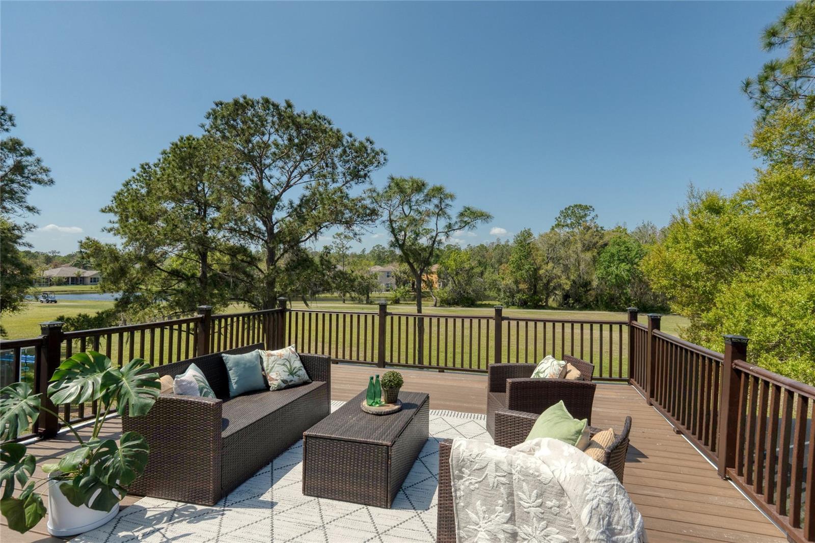 WINDSOR PARK AT THE EAGLES-FI - Residential
