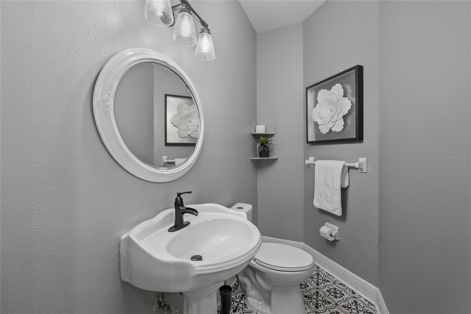 WINDSOR PARK AT THE EAGLES-FI - Residential
