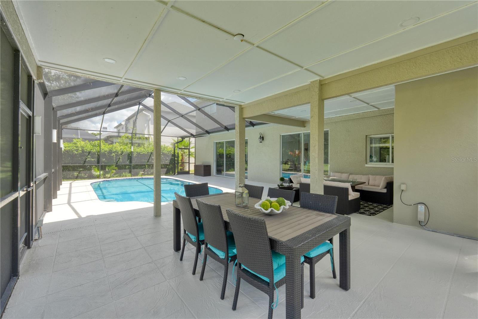 WINDSOR PARK AT THE EAGLES-FI - Residential