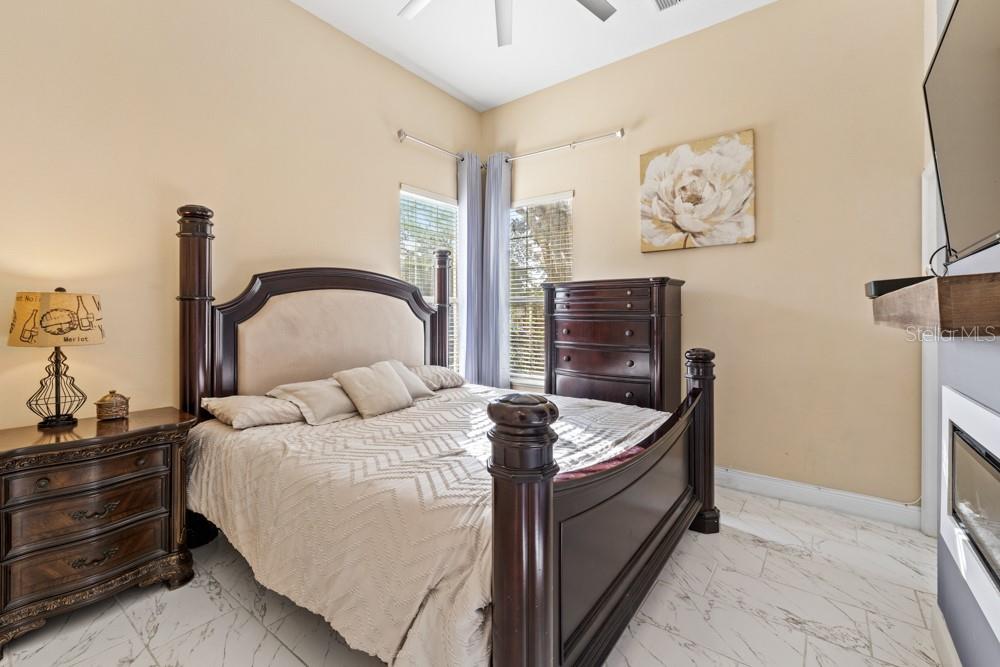 BRISTOL PARK PH 02 - Residential