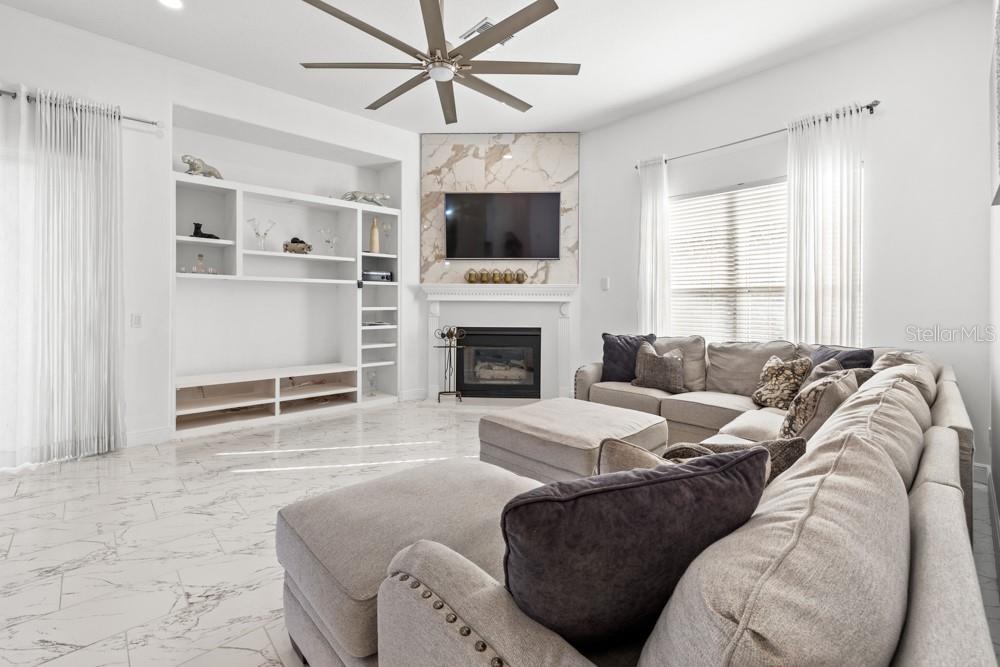 BRISTOL PARK PH 02 - Residential