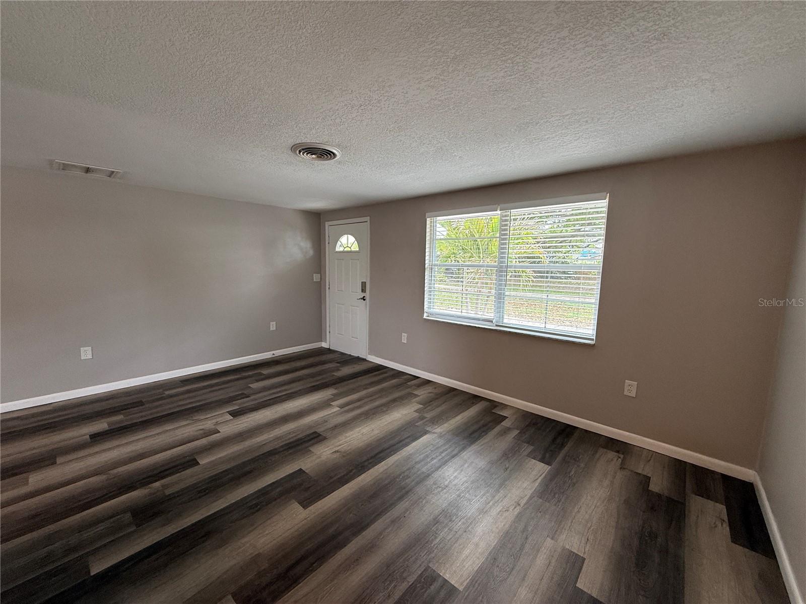 NOKOMIS - Residential Lease