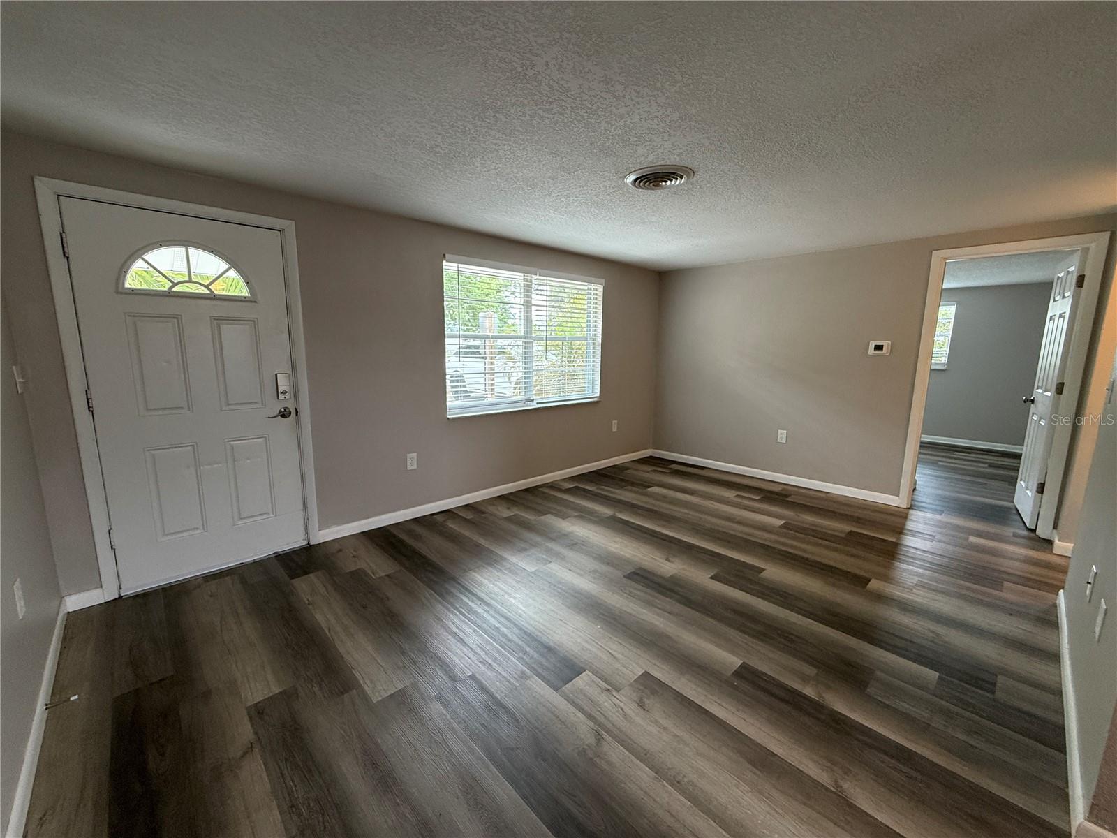 NOKOMIS - Residential Lease