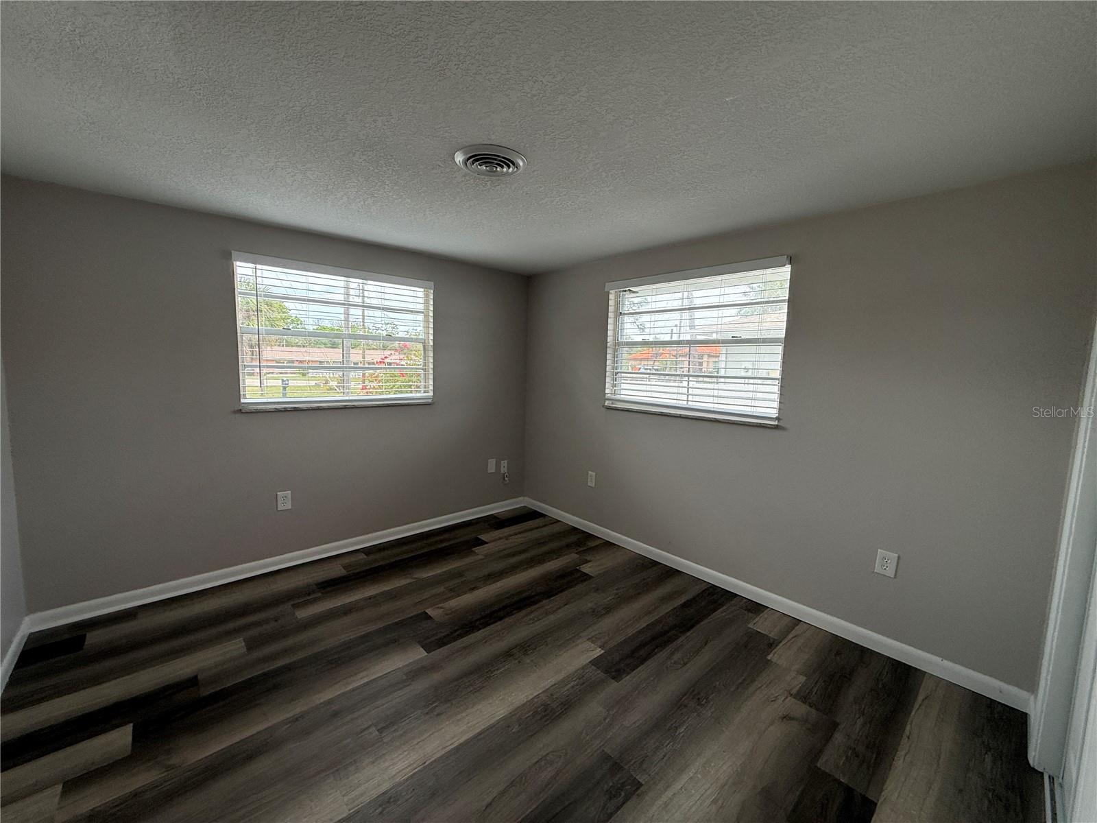 NOKOMIS - Residential Lease