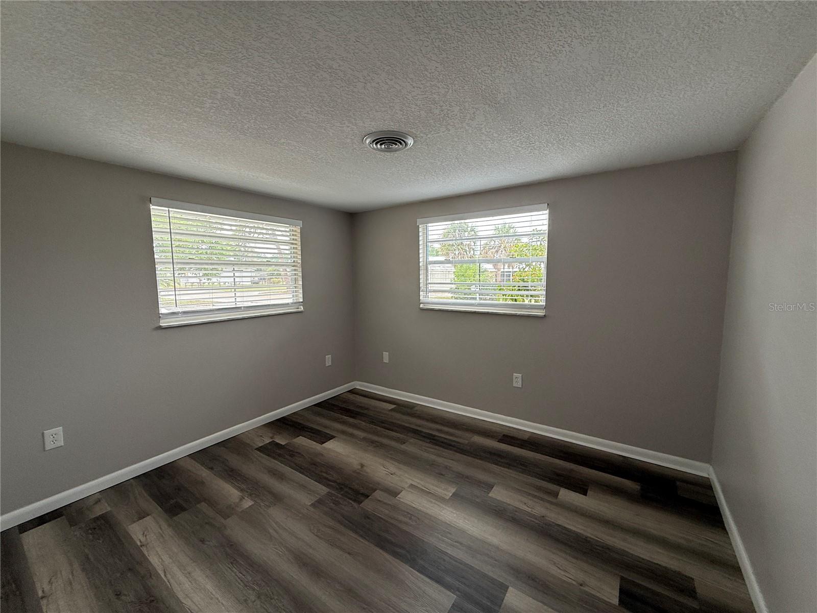 NOKOMIS - Residential Lease