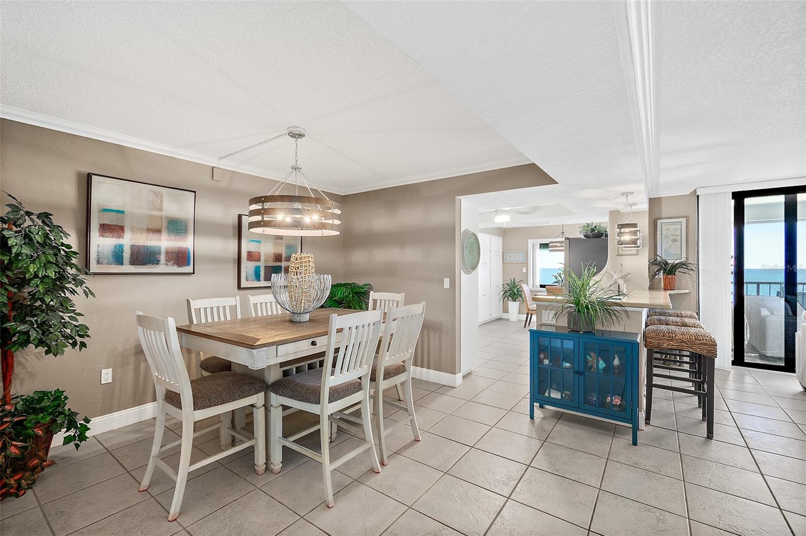 OCEAN FOUR - Residential