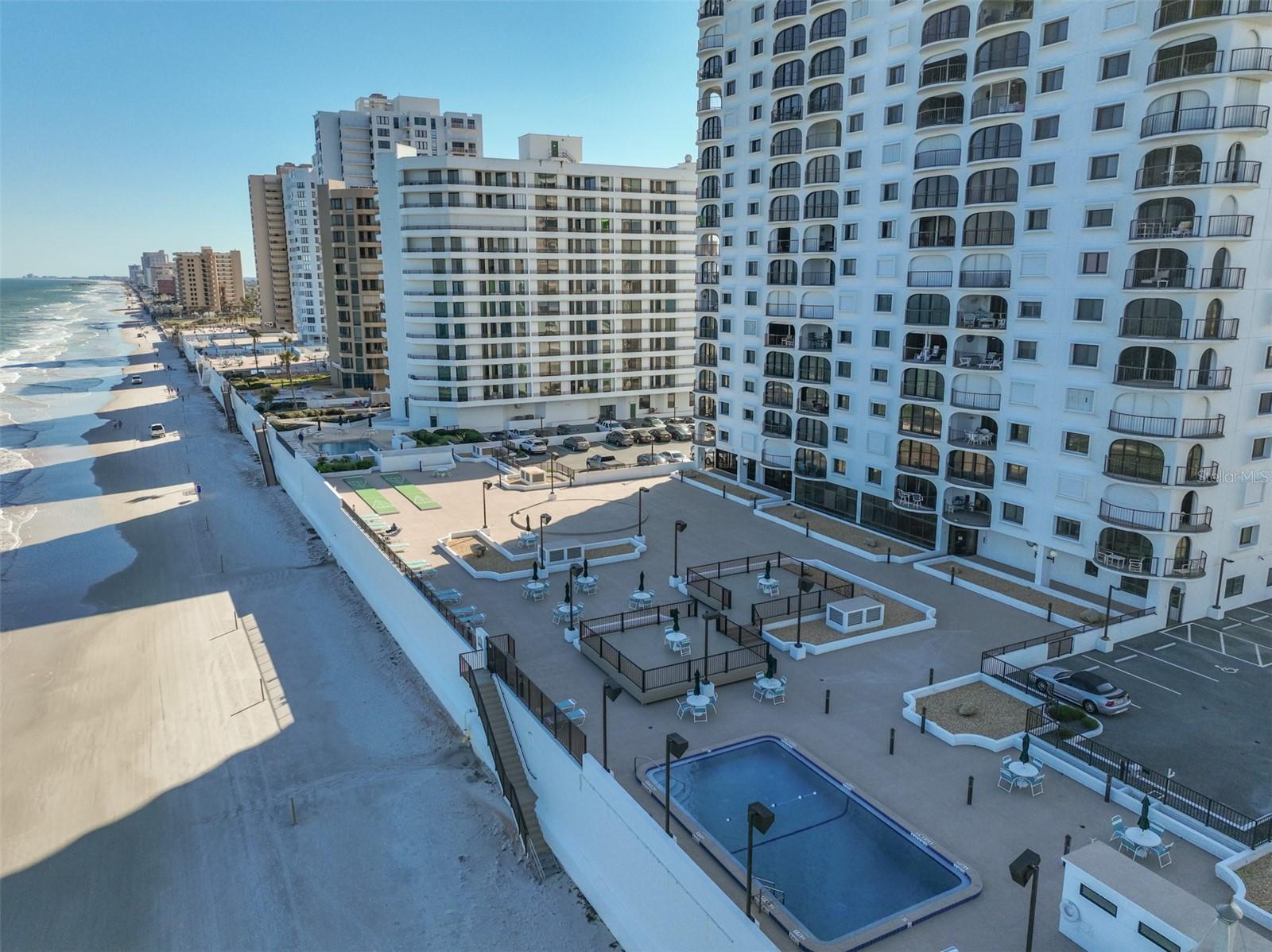 OCEAN FOUR - Residential