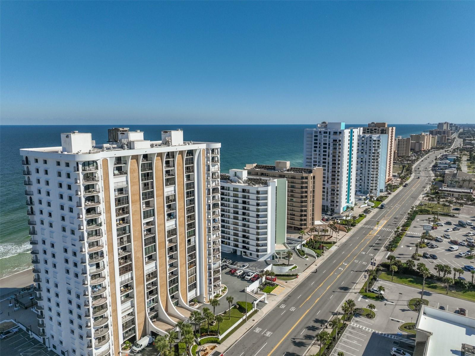 OCEAN FOUR - Residential