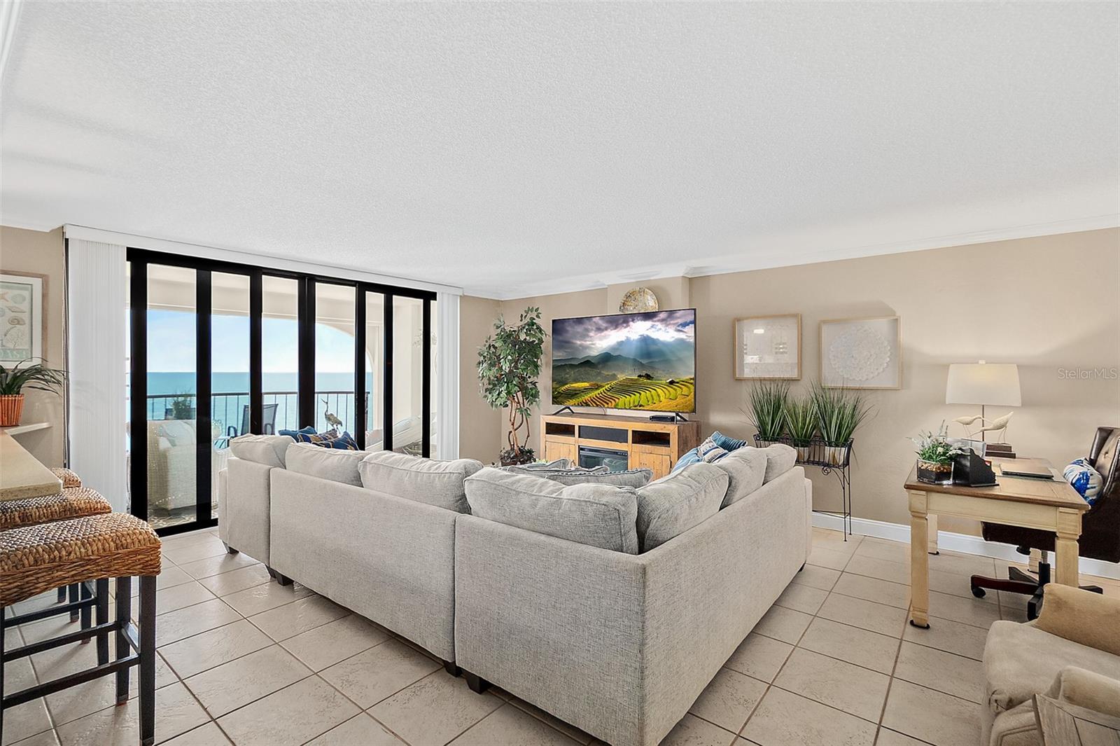 OCEAN FOUR - Residential