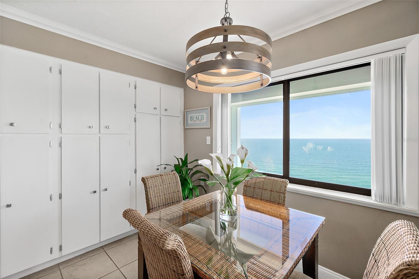 OCEAN FOUR - Residential