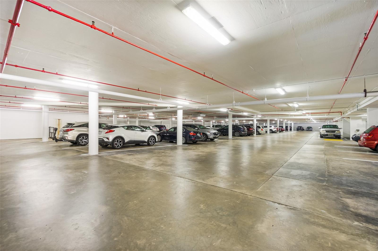 OCEAN FOUR - Residential