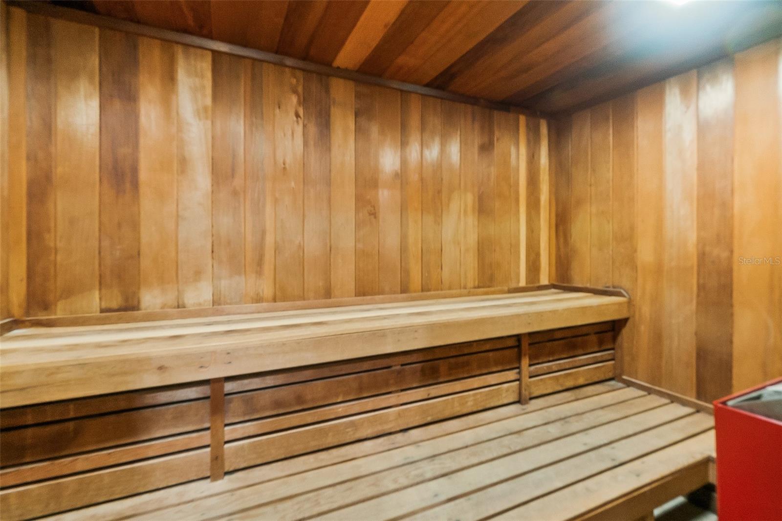 OCEAN FOUR - Residential