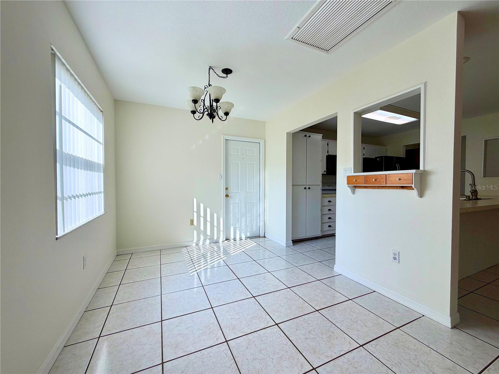 GOLDEN ACRES - Residential